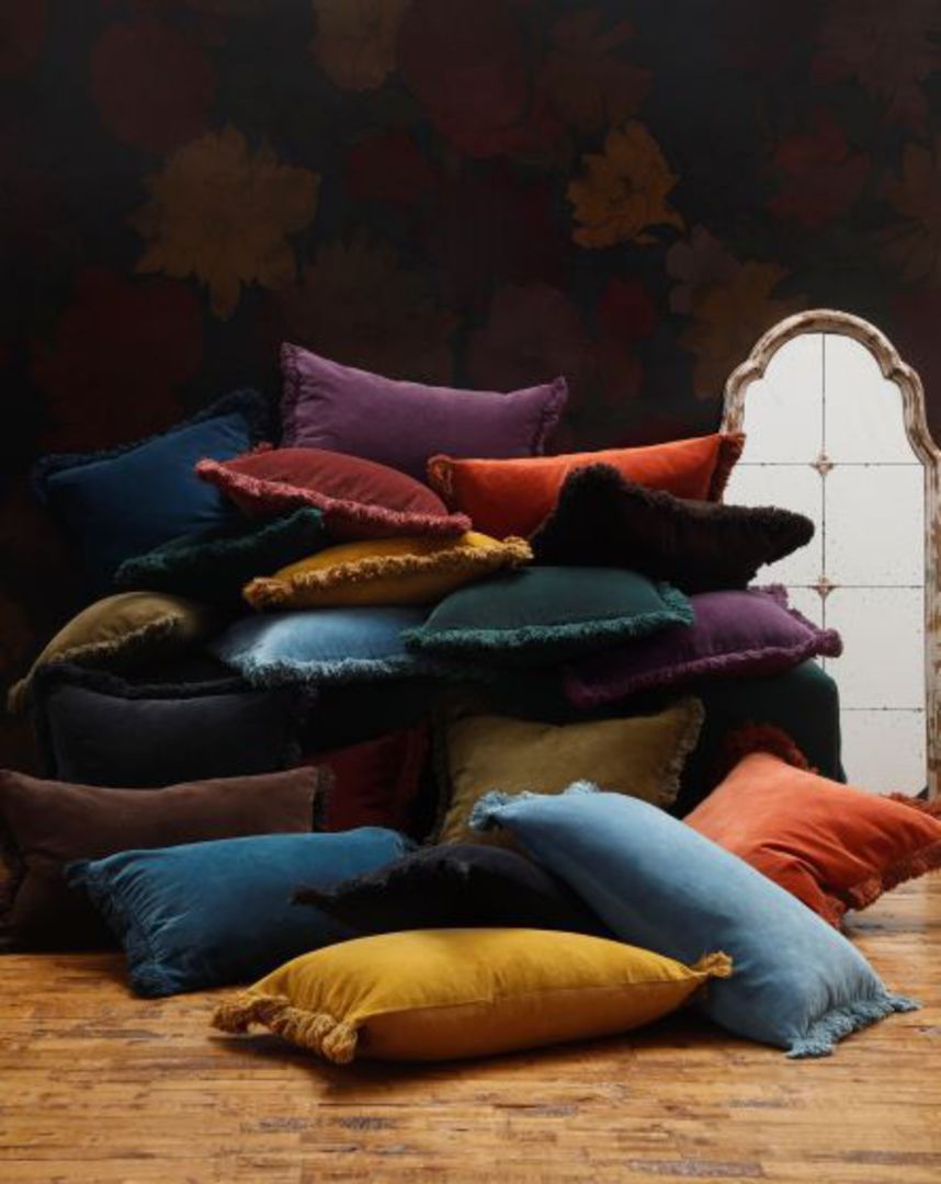 MM Linen - Sabel Cushions - Rouge image 3
